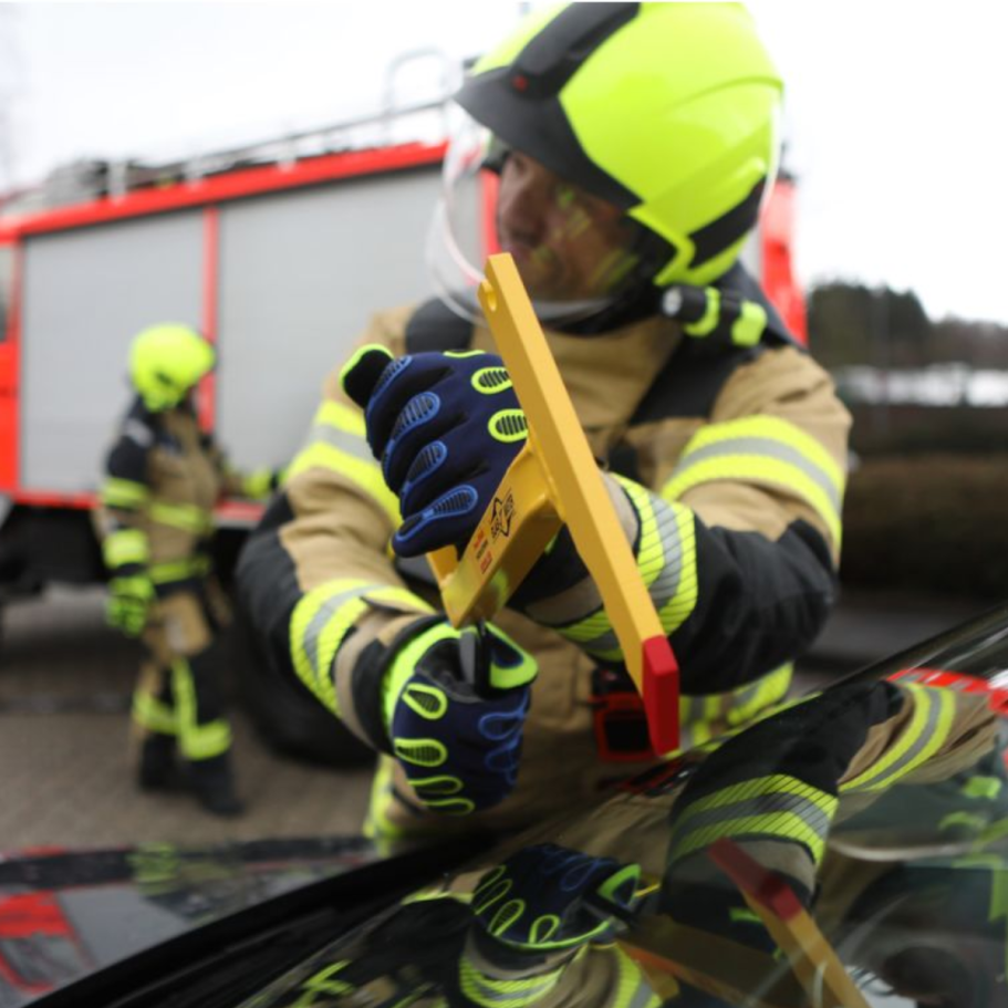 Dönges Spezialwerkzeuge für die technische Hilfeleistung
